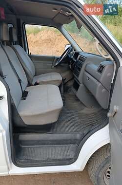 Минивэн Volkswagen Transporter 2000 в 