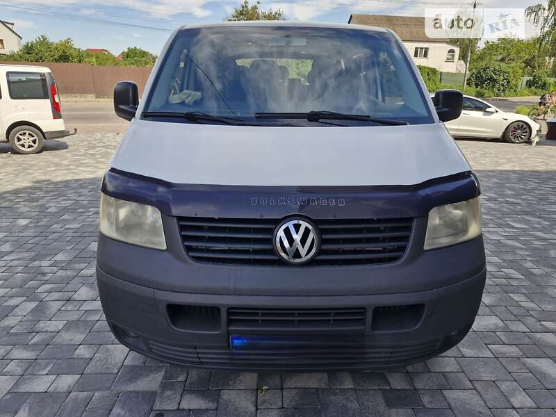 Мінівен Volkswagen Transporter 2004 в Рівному