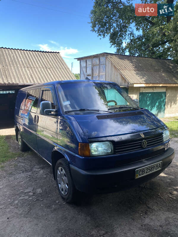 Минивэн Volkswagen Transporter 1996 в Чернигове