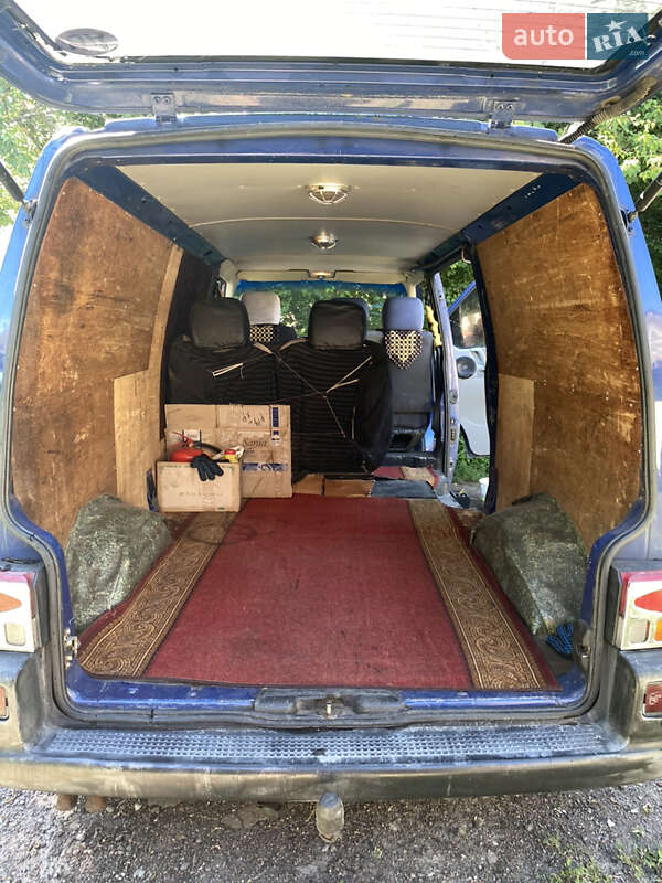 Минивэн Volkswagen Transporter 1996 в Чернигове