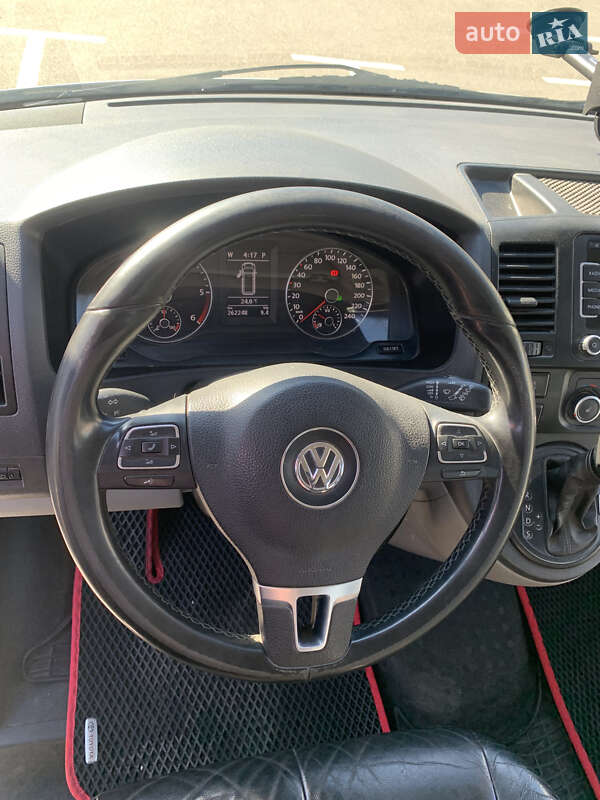 Минивэн Volkswagen Transporter 2010 в Киеве