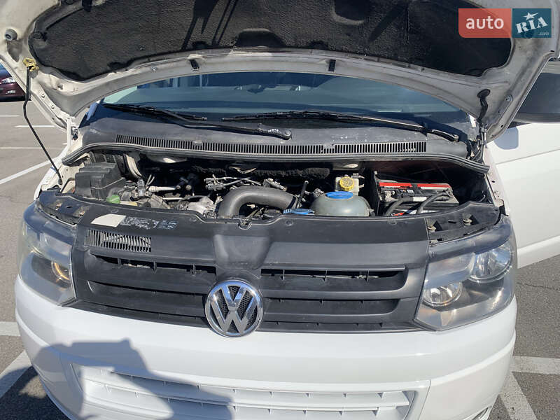 Минивэн Volkswagen Transporter 2010 в Киеве