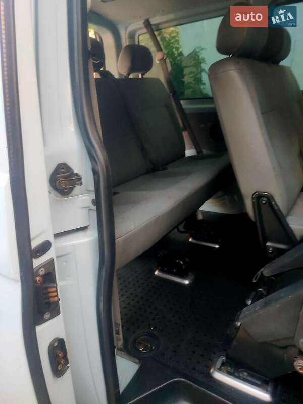 Минивэн Volkswagen Transporter 2004 в Николаеве
