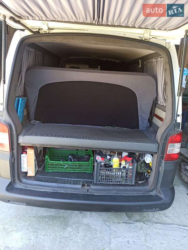 Минивэн Volkswagen Transporter 2006 в Калуше