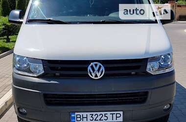 Грузовой фургон Volkswagen Transporter 2012 в Измаиле