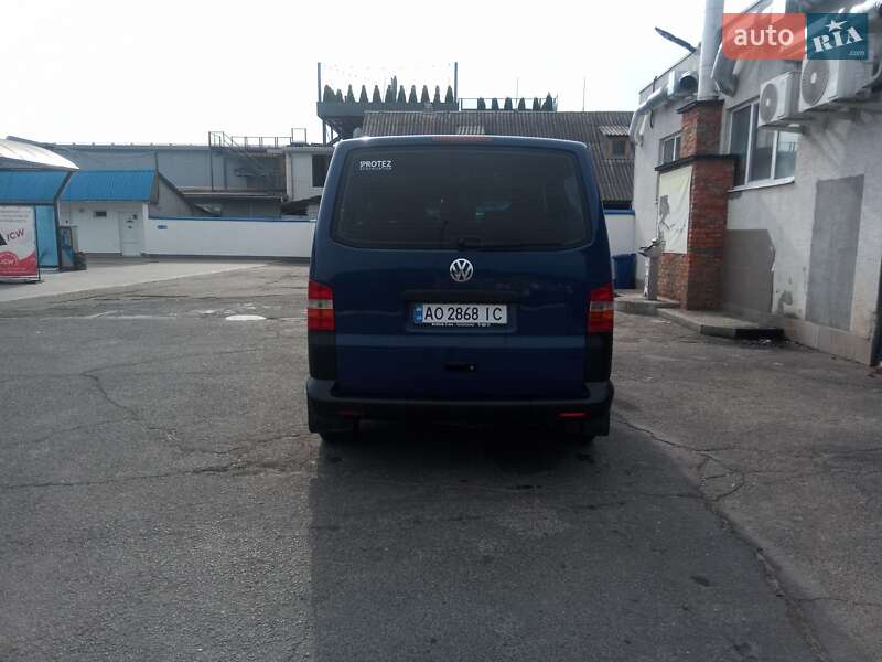 Минивэн Volkswagen Transporter 2006 в Виноградове