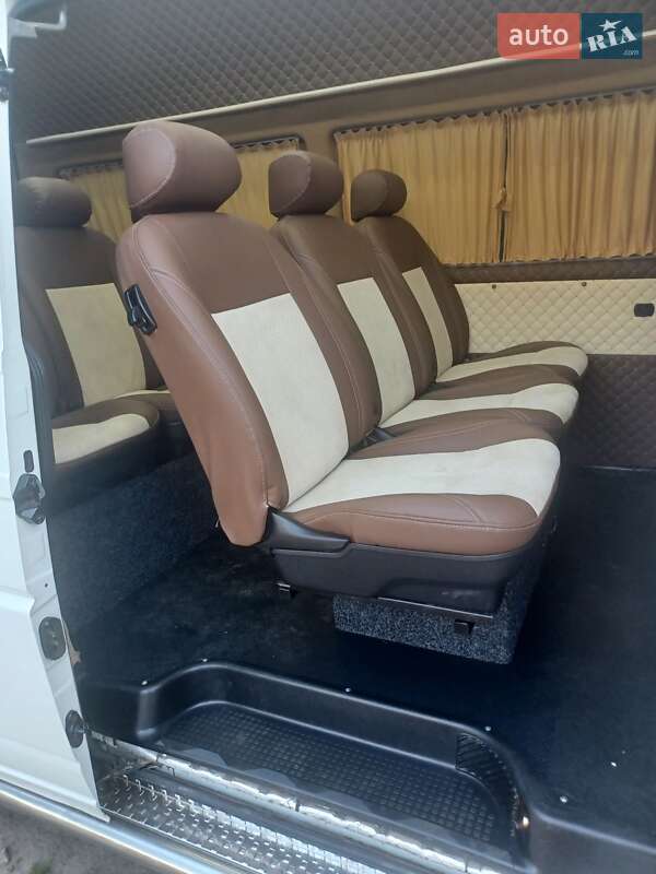 Минивэн Volkswagen Transporter 1999 в Мостиске