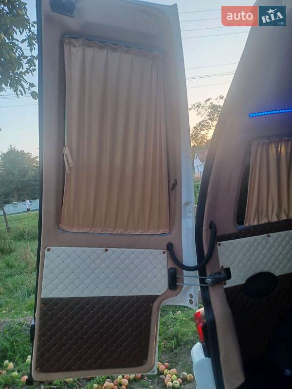 Минивэн Volkswagen Transporter 1999 в Мостиске