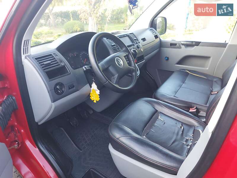 Минивэн Volkswagen Transporter 2005 в Долине