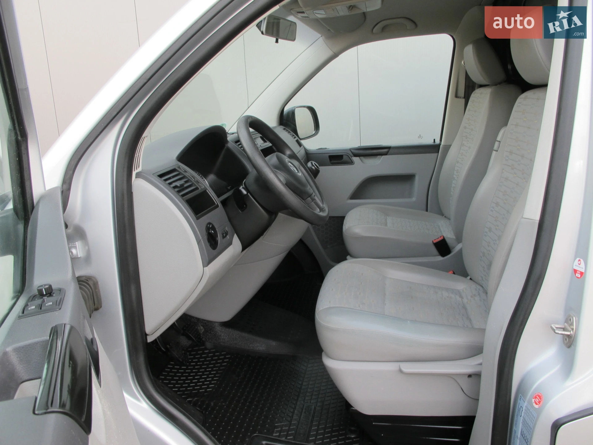 2011 Volkswagen Transporter - мініатюра 6
