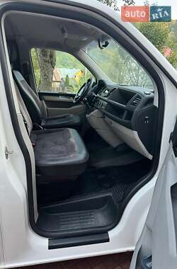 Минивэн Volkswagen Transporter 2016 в 