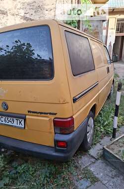 Грузовой фургон Volkswagen Transporter 1996 в Львове