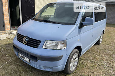 Минивэн Volkswagen Transporter 2007 в Сарнах