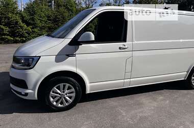 Грузовой фургон Volkswagen Transporter 2017 в 