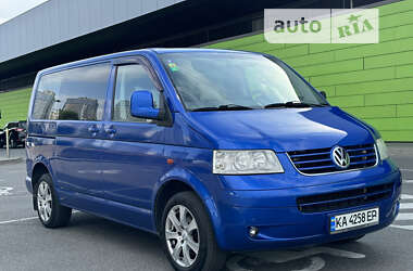 Минивэн Volkswagen Transporter 2005 в Киеве