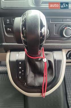 Минивэн Volkswagen Transporter 2016 в 