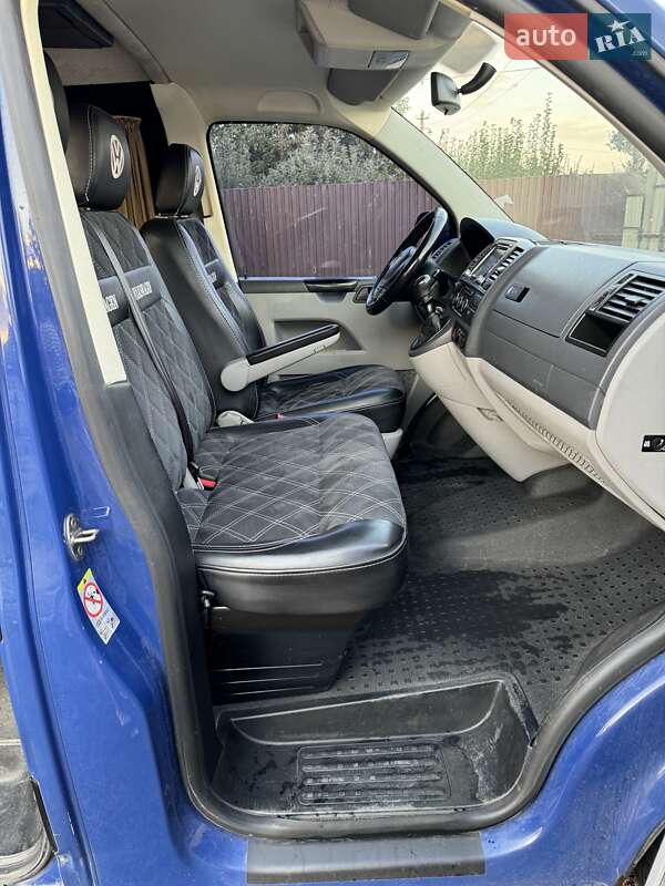 Минивэн Volkswagen Transporter 2010 в Сумах