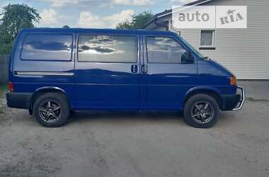 Грузовой фургон Volkswagen Transporter 2003 в Луцке