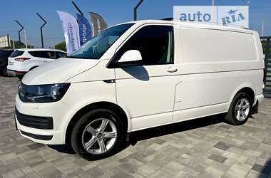 Вантажний фургон Volkswagen Transporter 2018 в Рівному