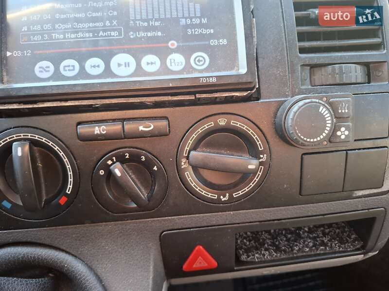 Минивэн Volkswagen Transporter 2005 в Бердичеве