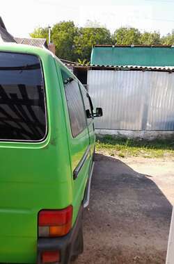 Мінівен Volkswagen Transporter 2000 в Краматорську