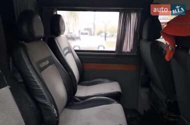 Грузопассажирский фургон Volkswagen Transporter 2003 в 