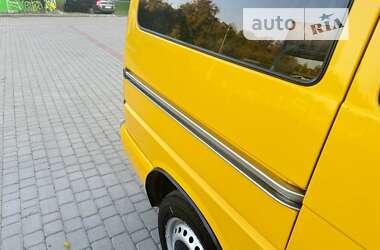 Минивэн Volkswagen Transporter 2000 в 