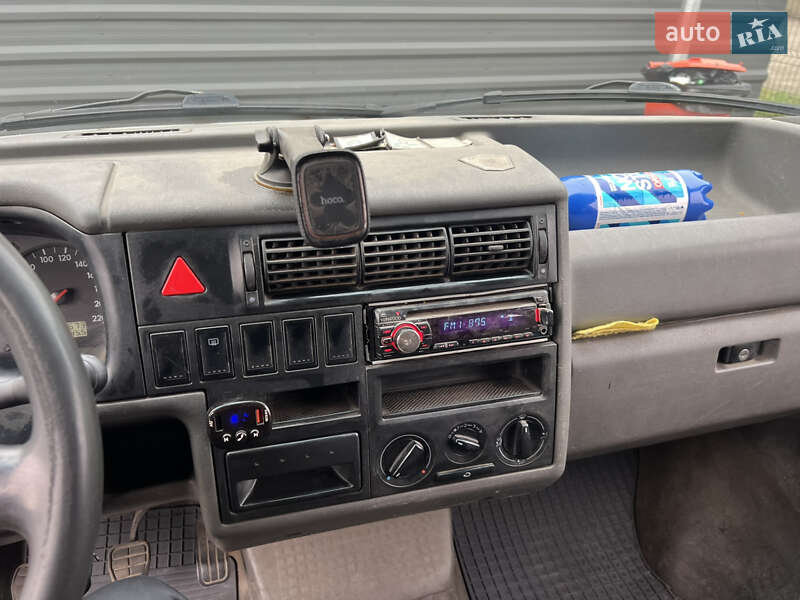 Минивэн Volkswagen Transporter 1999 в Ковеле