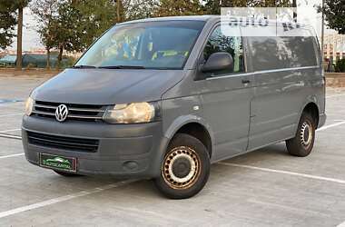 Вантажний фургон Volkswagen Transporter 2013 в Києві