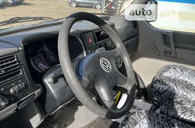 Грузовой фургон Volkswagen Transporter 2001 в 