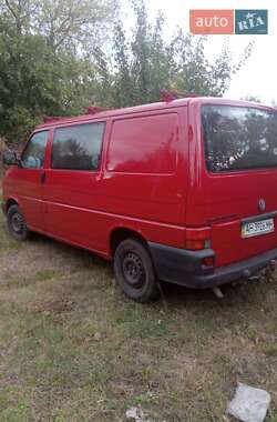 Минивэн Volkswagen Transporter 2002 в 