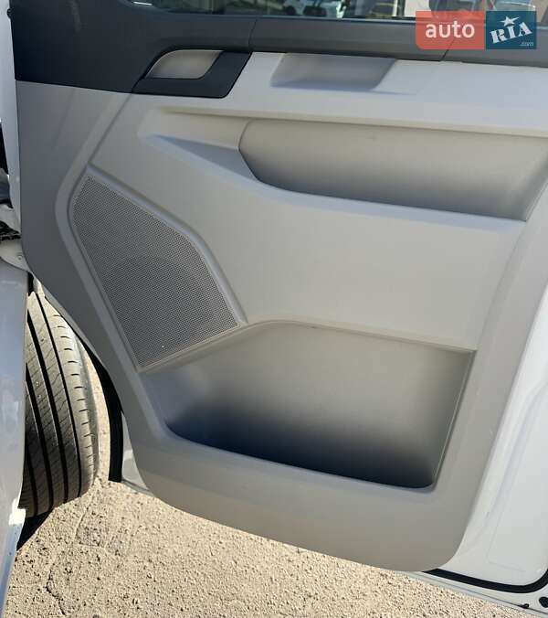 Грузовой фургон Volkswagen Transporter 2018 в Киеве