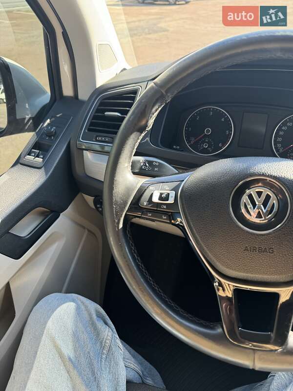 Грузовой фургон Volkswagen Transporter 2018 в Киеве