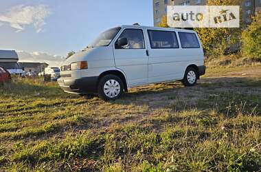 Мінівен Volkswagen Transporter 2000 в Нововолинську