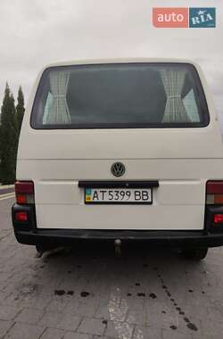 Мінівен Volkswagen Transporter 1998 в Надвірній