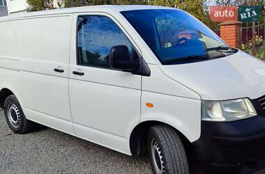 Вантажний фургон Volkswagen Transporter 2005 в Хмельницькому