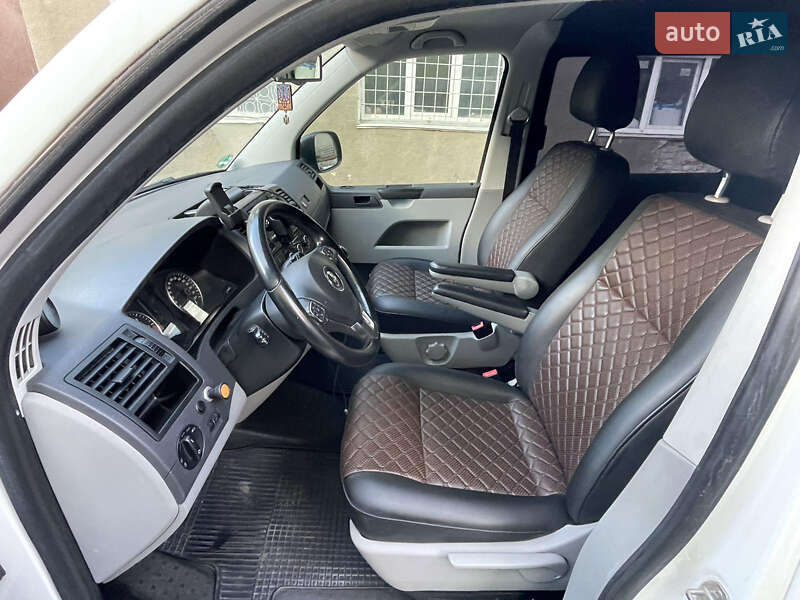 Минивэн Volkswagen Transporter 2015 в Тернополе