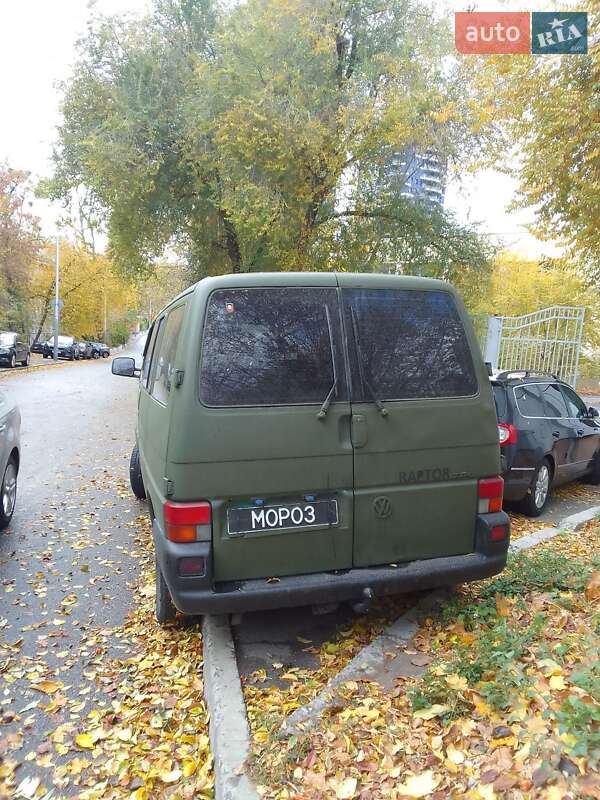 Минивэн Volkswagen Transporter 1998 в Киеве