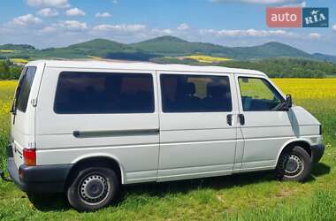 Минивэн Volkswagen Transporter 2002 в Березному