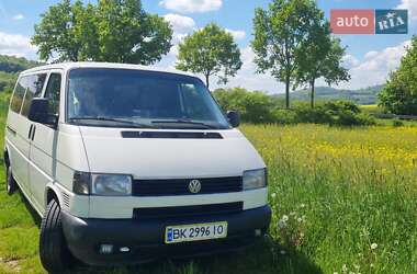 Минивэн Volkswagen Transporter 2002 в Березному