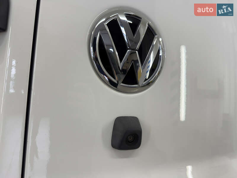 Грузовой фургон Volkswagen Transporter 2022 в Киеве