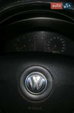 Грузовой фургон Volkswagen Transporter 2008 в 