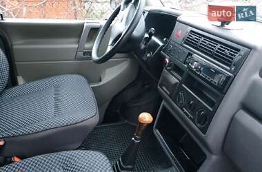 Минивэн Volkswagen Transporter 2003 в 