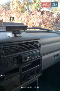 Минивэн Volkswagen Transporter 2003 в 