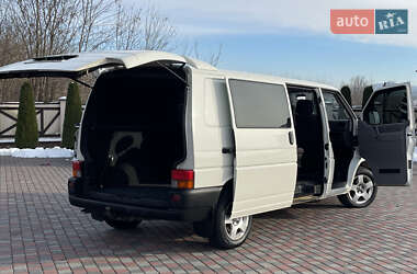 Мінівен Volkswagen Transporter 2002 в Чернівцях