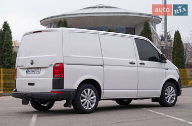 Грузовой фургон Volkswagen Transporter 2015 в Александрие