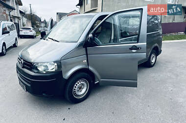 Минивэн Volkswagen Transporter 2012 в Нижней Апше