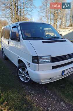 Минивэн Volkswagen Transporter 2000 в Богородчанах