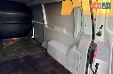 Вантажний фургон Volkswagen Transporter 2020 в 
