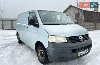 Грузовой фургон Volkswagen Transporter 2004 в Житомире